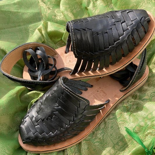 DOLORES Huaraches - black